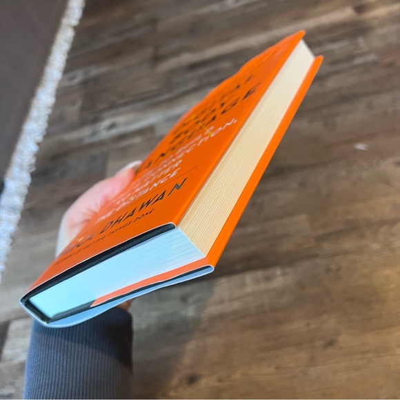 Digital Body Language (Hardcover) - Erica Dhawan, 2021 - Picture 5 of 7